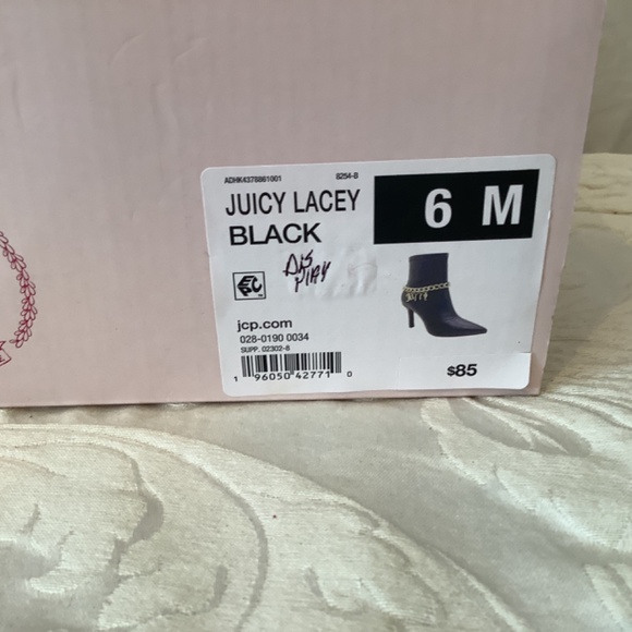 NWT Juicy-byJuicy Couture “Lacey” black heel ankle booties with gold chain Bling - Picture 13 of 13
